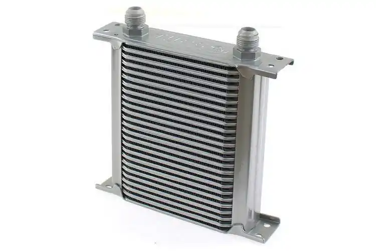 Najlepsza cena - Chłodnica Oleju TurboWorks Slim Line 25-rzędowa 140x195x50 AN8 Silver