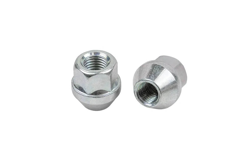 Cena obniżona | Nakrętki Stal M12x1,5 21mm Stożek kl.19 przelotowa