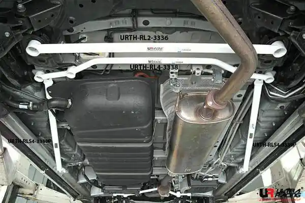 Oferta - Rozpórka Toyota Alphard AH30 Ultra Racing 4-punktowa tylna dolna Brace